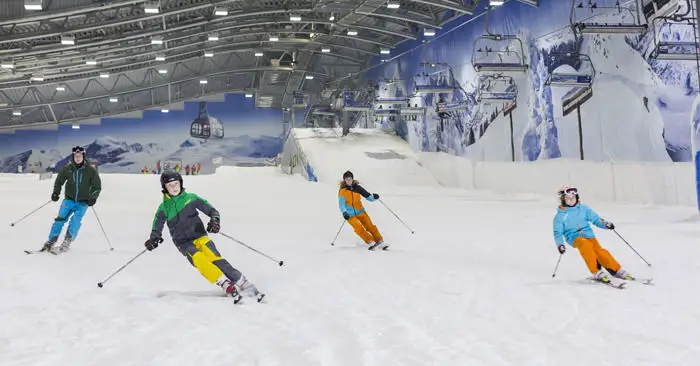 freizeitaktiviaten in nrw skifahren auch im sommer, in der skihalle