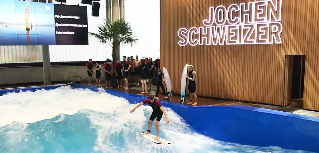Indoor-Surfing Muenchen Jochen-Schweizer-Arena