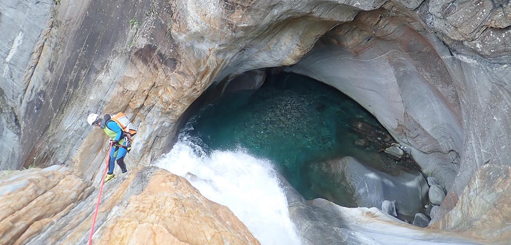 Action pur bei der Canyoning Tour im Allgaeu in der Starzlachklamm