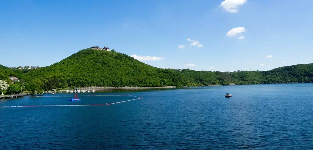 der Edersee - einer der schoensten Seen in Hessen