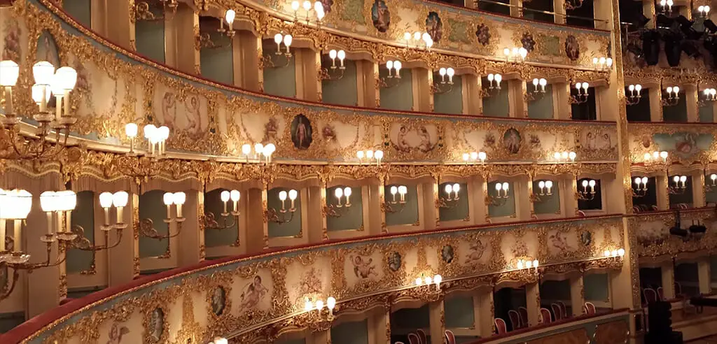 ein Opernbesuch ist eine super Unternehmung in Venedig