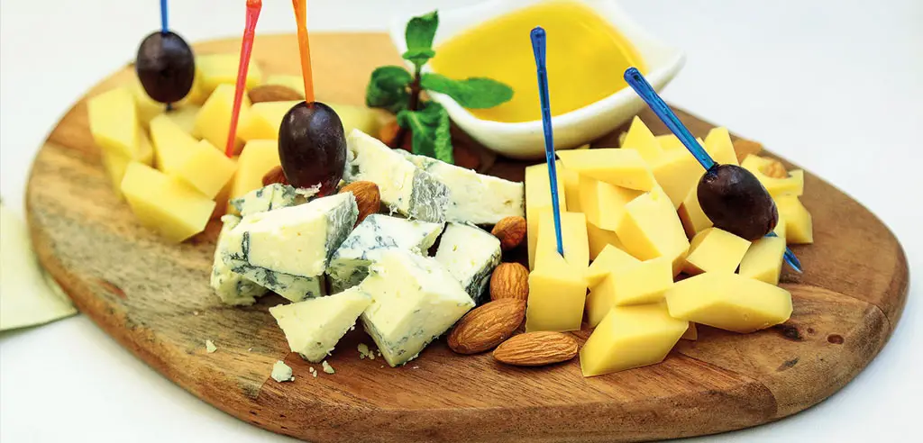 Lecker wird es mit diesem Käse-Tasting als virtuelles Online-Tasting. 