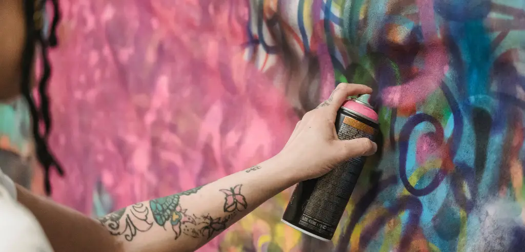 Kreativitaet freien Lauf lassen beim Graffiti Workshop auf eurem Sommerfest in Koeln